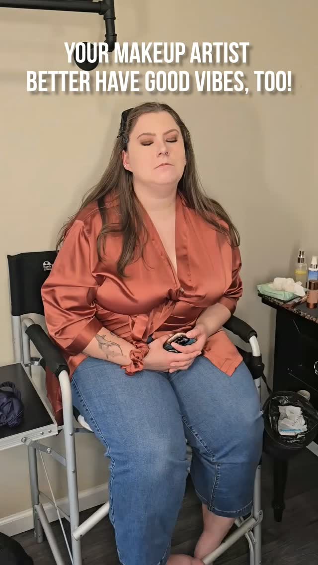 POV: Your makeup artist understood the assignment… and the playlist. 😂💃🏽

Because getting glam for a wedding should be about more than just looking good. The vibes in that getting-ready room matter, too!

We’re blending, buffing, dancing, laughing—and getting you ready to stand beside your girl on her big day. 💄✨

The makeup will be beautiful, but the memories we make along the way? Just as good.

💍 Brides, let's get your glam squad together! Inquire through the link in my bio to book your wedding date.

#BridalMakeupArtist #BridesmaidGlam #WeddingDayGlam #ChangingfacezMakeupArtistry