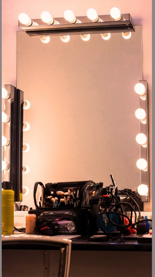 The experience matters just as much as the final look. 

Every detail is intentionally curated to create a comfortable, elevated beauty experience from start to finish.

Now booking bridal, photoshoots, and special occasion glam.

Secure your appointment through the link in bio 💛

#bridalmakeup #changingfacez #skinfirst #naturalbeauty #marylandmakeupartist